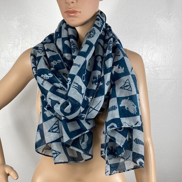 Harry Potter Gray & Bluish Green Lightweight Scarf - Picture 1 of 6